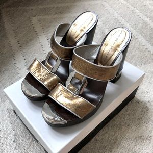 Marc by Marc Jacob’s heeled wooden sandal 8.5 / 40